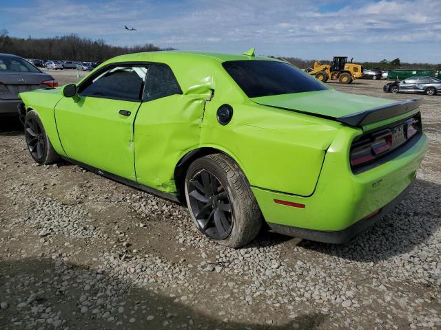 2C3CDZFJ0KH686940 - 2019 DODGE CHALLENGER R/T SCAT PACK GREEN photo 2