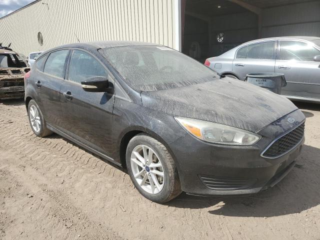 1FADP3K25FL277012 - 2015 FORD FOCUS SE BLACK photo 4