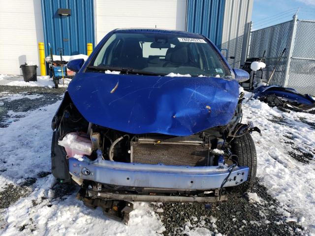 VNKKTUD35JA089823 - 2018 TOYOTA YARIS L BLUE photo 5