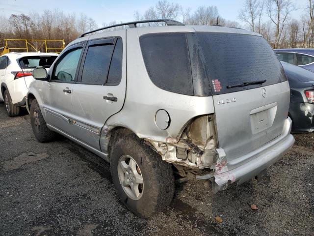 4JGAB54E41A277176 - 2001 MERCEDES-BENZ ML 320 SILVER photo 2