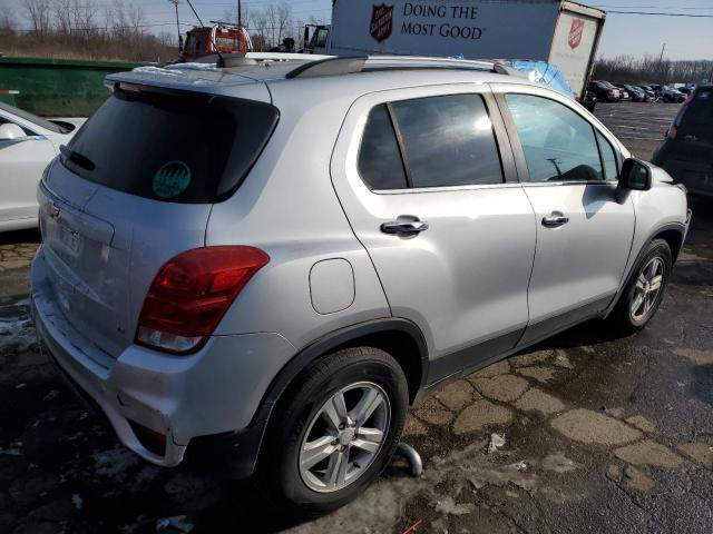 3GNCJLSB0KL279571 - 2019 CHEVROLET TRAX 1LT SILVER photo 3