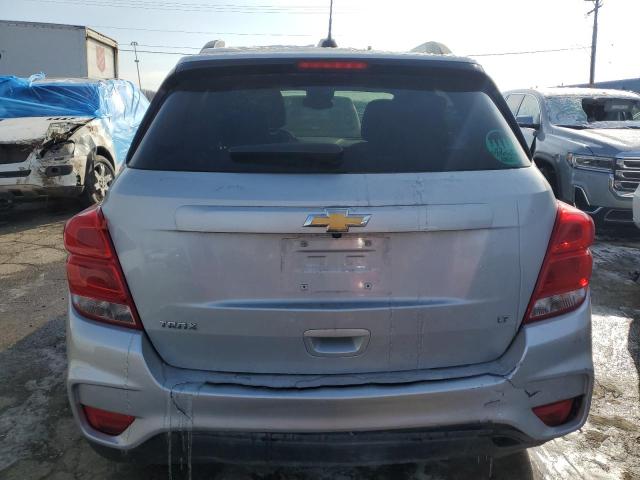 3GNCJLSB0KL279571 - 2019 CHEVROLET TRAX 1LT SILVER photo 6