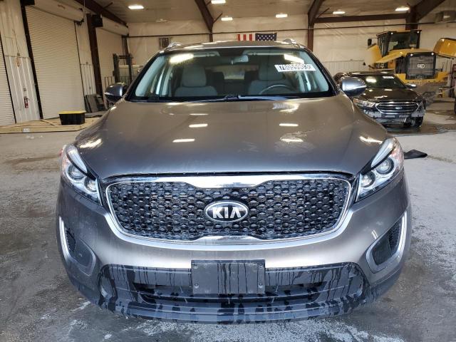 5XYPG4A32GG015694 - 2016 KIA SORENTO LX GRAY photo 5