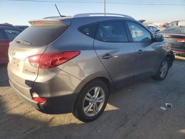 KM8JUCAC0BU257251 - 2011 HYUNDAI TUCSON GLS GRAY photo 3