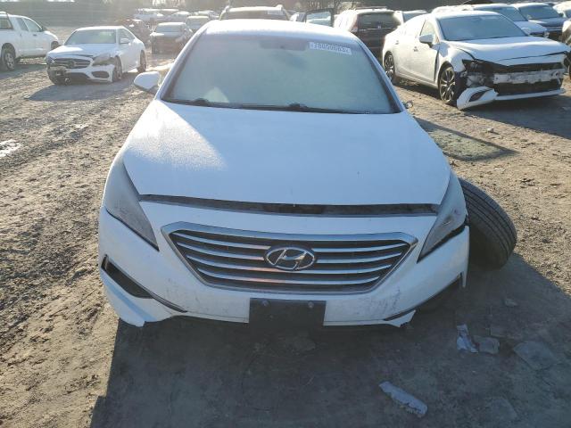 5NPE24AF9HH453929 - 2017 HYUNDAI SONATA SE WHITE photo 5