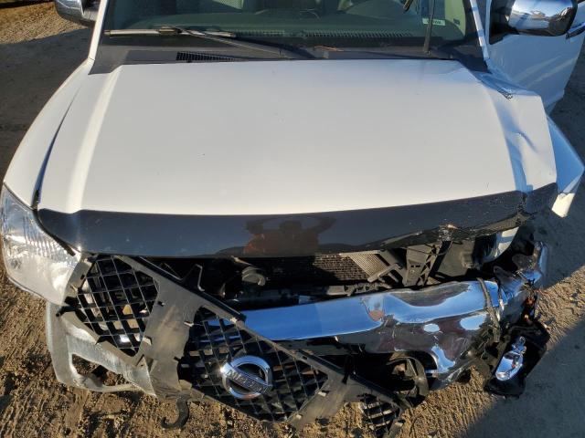 5N1AA08B15N724938 - 2005 NISSAN ARMADA SE WHITE photo 11