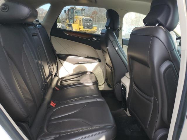 5LMCJ2C99HUL28711 - 2017 LINCOLN MKC SELECT Weiß Foto 11