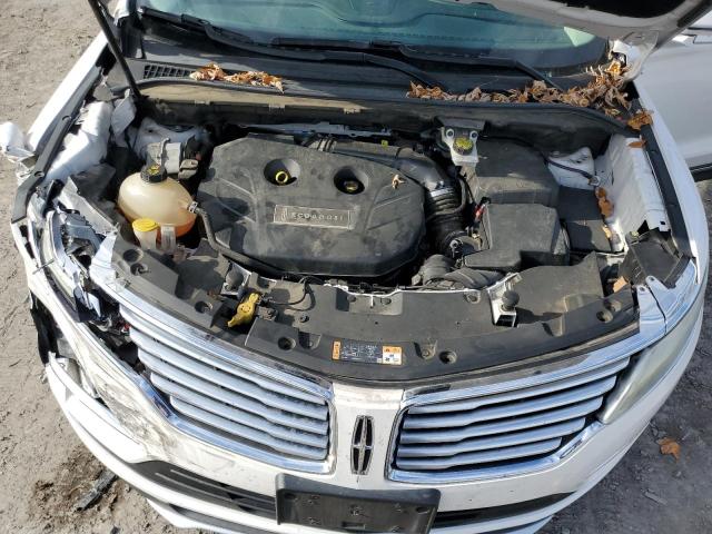 5LMCJ2C99HUL28711 - 2017 LINCOLN MKC SELECT Weiß Foto 12