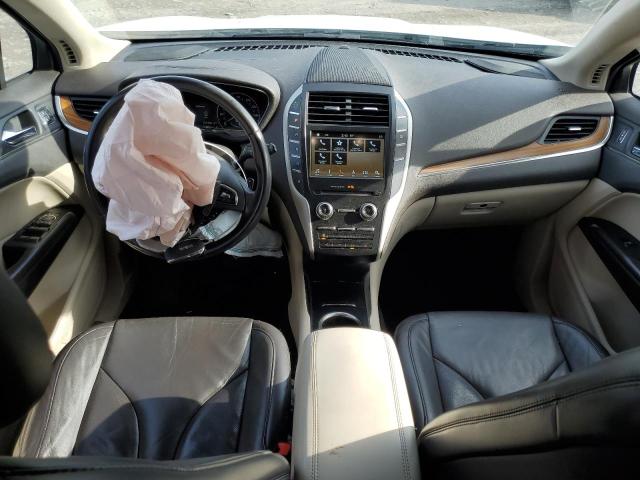 5LMCJ2C99HUL28711 - 2017 LINCOLN MKC SELECT Weiß Foto 8