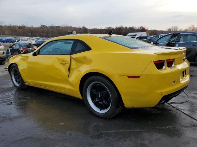 2G1FA1E31D9222017 - 2013 CHEVROLET CAMARO LS YELLOW photo 2