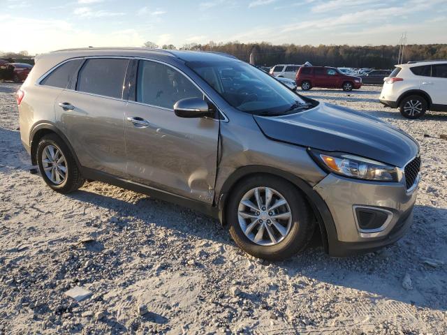 5XYPGDA32HG328276 - 2017 KIA SORENTO LX GRAY photo 4