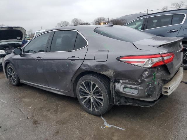 4T1B11HK4JU629865 - 2018 TOYOTA CAMRY L GRAY photo 2