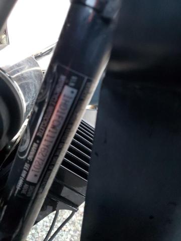 1HD1FCW111Y627201 - 2001 HARLEY-DAVIDSON FLHTCUI 蓝色 照片 8