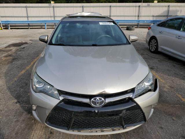 4T1BF1FKXGU118061 - 2016 TOYOTA CAMRY LE SILVER photo 5