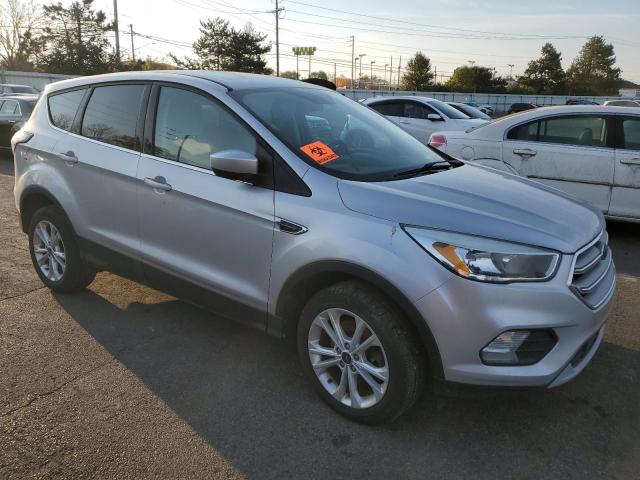 1FMCU9GDXHUC28585 - 2017 FORD ESCAPE SE SILVER photo 4