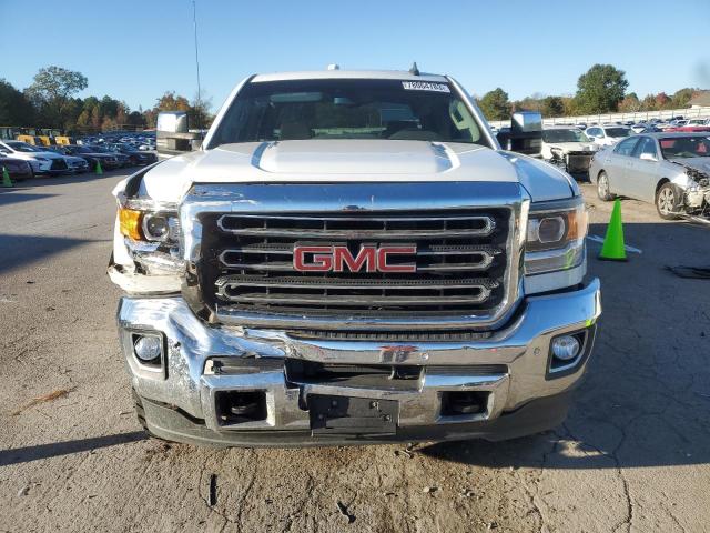 1GT12ZE89FF603150 - 2015 GMC SIERRA K2500 SLT WHITE photo 5