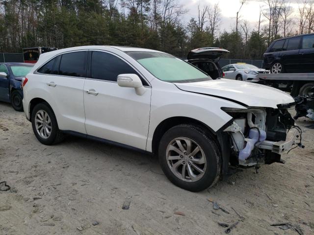 5J8TB4H34JL004602 - 2018 ACURA RDX WHITE photo 4