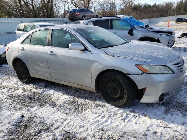 4T1BE46KX7U687903 - 2007 TOYOTA CAMRY CE GRAY photo 4