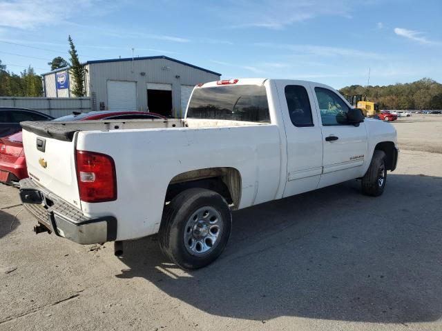 1GCRCREA9DZ171920 - 2013 CHEVROLET SILVERADO C1500  LS WHITE photo 3