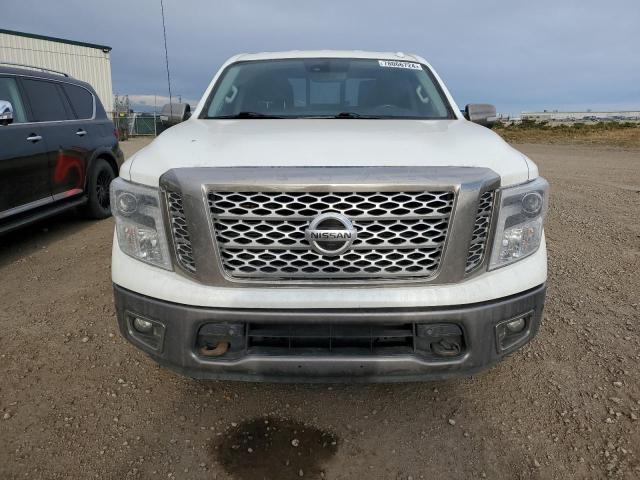 1N6AA1E59JN525099 - 2018 NISSAN TITAN SV WHITE photo 5