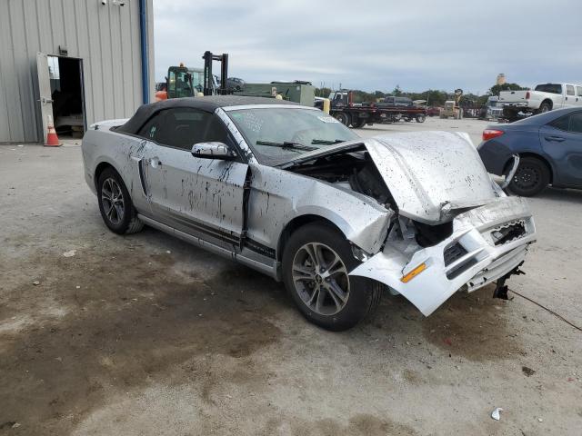 1ZVBP8EM3E5256283 - 2014 FORD MUSTANG SILVER photo 4