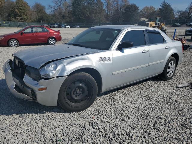 2005 CHRYSLER 300, 