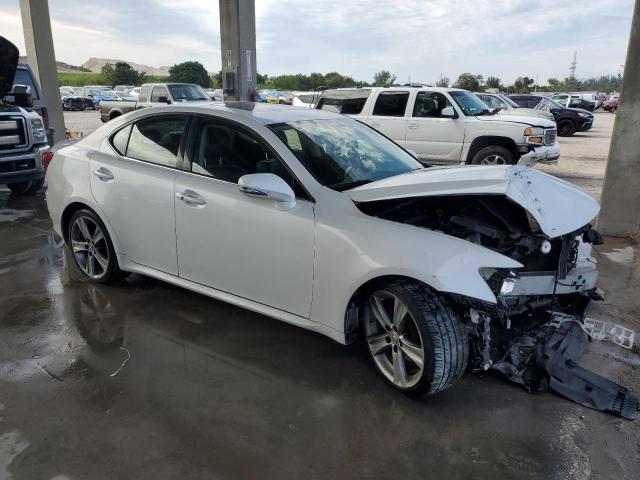 JTHBF5C22B5149077 - 2011 LEXUS IS 250 WHITE photo 4