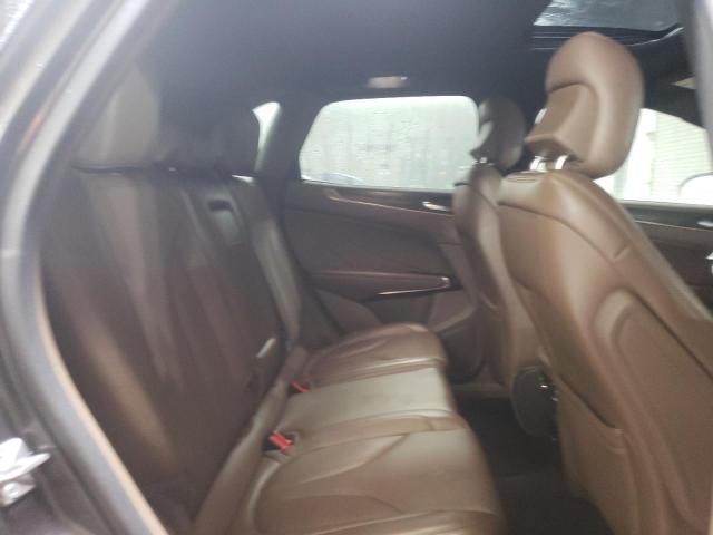 5LMCJ3D99HUL71840 - 2017 LINCOLN MKC RESERVE SILVER photo 10