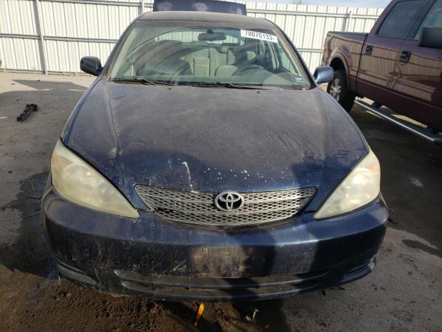 4T1BE30K33U212557 - 2003 TOYOTA CAMRY LE BLUE photo 5