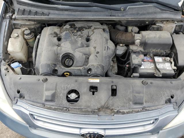 KNDMB233396313874 - 2009 KIA SEDONA EX SILVER photo 12