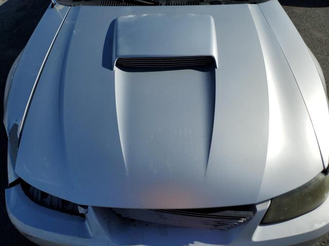 1FAFP42X04F137262 - 2004 FORD MUSTANG GT SILVER photo 11