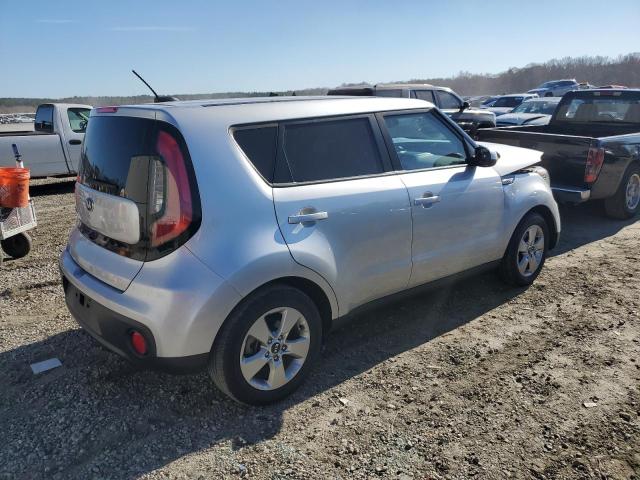 KNDJN2A26J7584219 - 2018 KIA SOUL SILVER photo 3