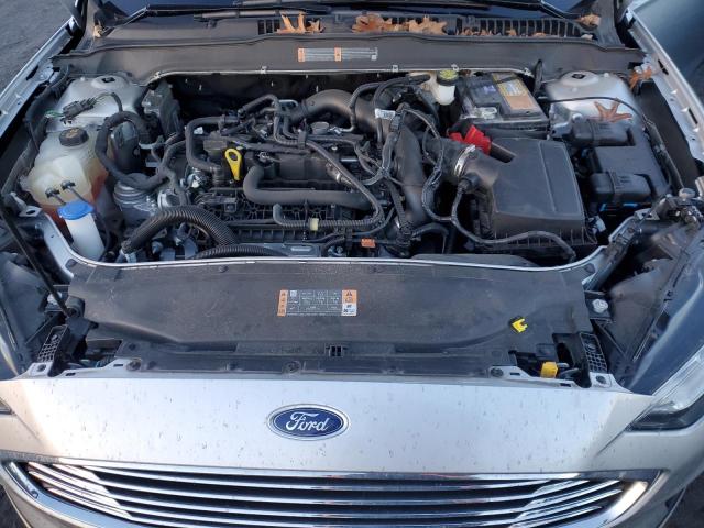 3FA6P0HD0KR245645 - 2019 FORD FUSION SE SILVER photo 11