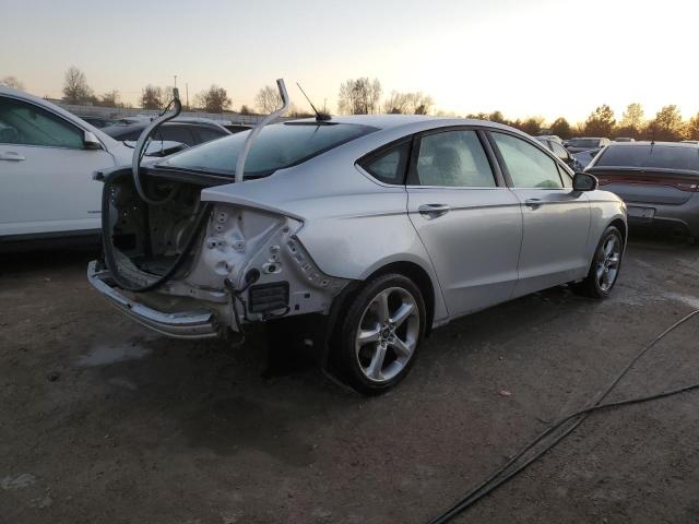 3FA6P0HD3GR346685 - 2016 FORD FUSION SE SILVER photo 3