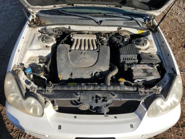 KMHWF35H34A983566 - 2004 HYUNDAI SONATA GLS WHITE photo 11