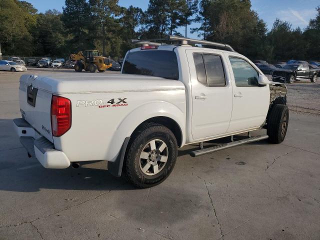 1N6AD0EV8CC450590 - 2012 NISSAN FRONTIER S WHITE photo 3