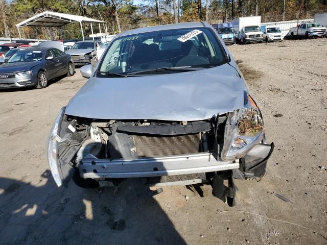 3N1CN7AP7FL818651 - 2015 NISSAN VERSA S SILVER photo 5