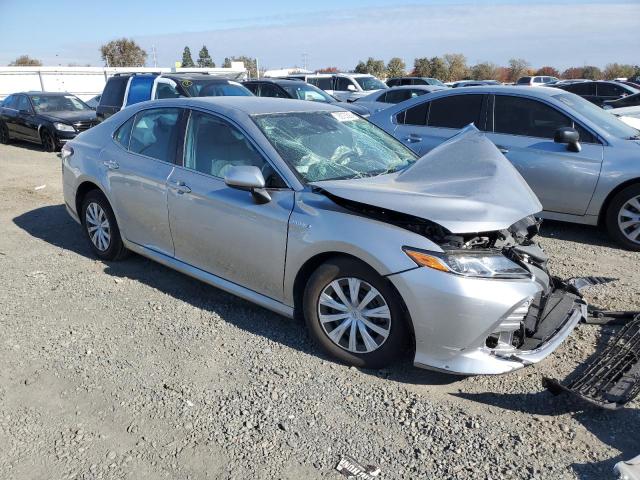 4T1C31AK4LU533021 - 2020 TOYOTA CAMRY LE SILVER photo 4