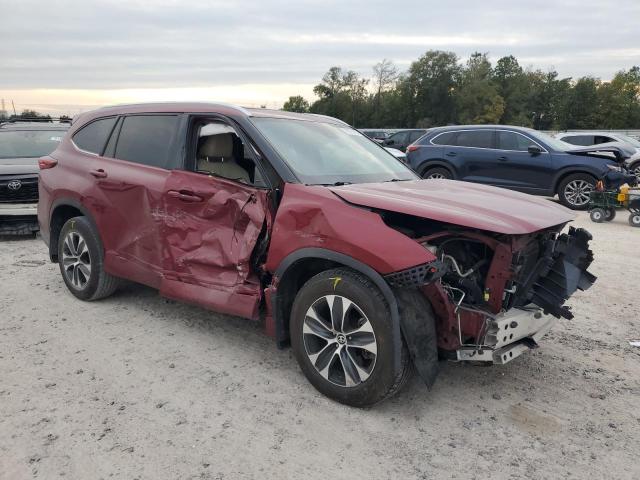 5TDGZRAH4LS002994 - 2020 TOYOTA HIGHLANDER XLE RED photo 4