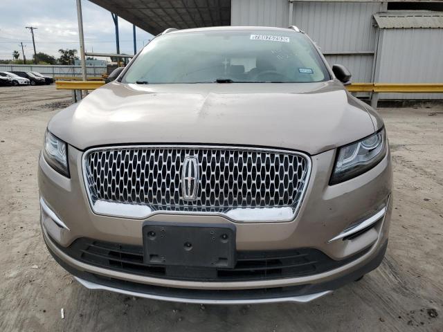 5LMCJ3C90KUL21319 - 2019 LINCOLN MKC RESERVE TAN photo 5