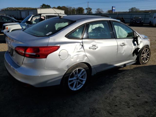 1FADP3F25HL298021 - 2017 FORD FOCUS SE SILVER photo 3