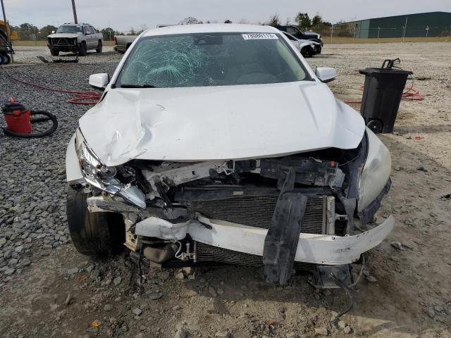 1G11G5SX6DF205972 - 2013 CHEVROLET MALIBU 3LT თეთრი ფოტო 5