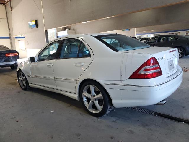 WDBRF52H26F770114 - 2006 MERCEDES-BENZ C 230 WHITE photo 2