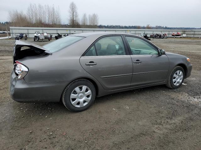 4T1BE32K72U580350 - 2002 TOYOTA CAMRY LE SILVER photo 3