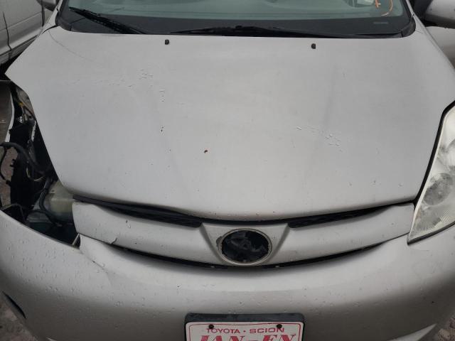 5TDZK22C98S115869 - 2008 TOYOTA SIENNA XLE SILVER photo 12