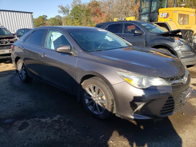 4T4BF1FK9FR470066 - 2015 TOYOTA CAMRY LE GRAY photo 4