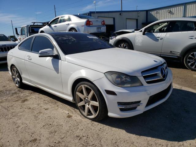 WDDGJ4HB7DF964418 - 2013 MERCEDES-BENZ C 250 WHITE photo 4