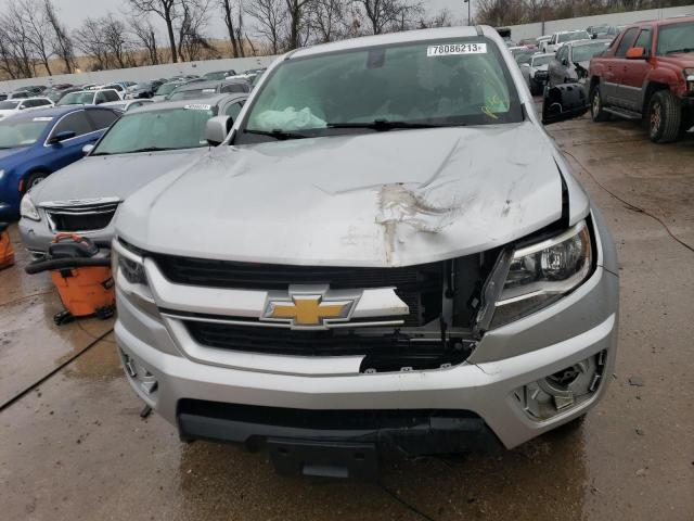 1GCGTBEN7J1121299 - 2018 CHEVROLET COLORADO SILVER photo 5