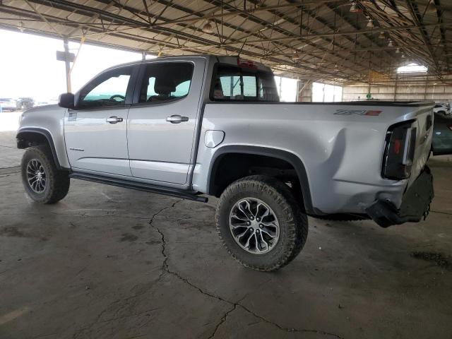 1GCGTEEN5J1243998 - 2018 CHEVROLET COLORADO ZR2 SILVER photo 2