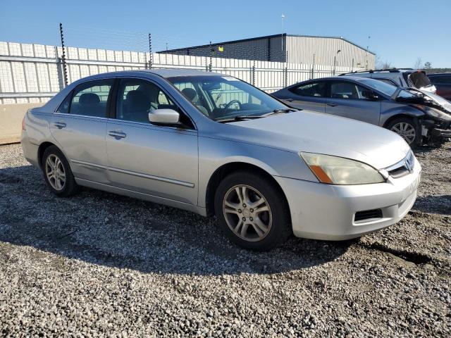 1HGCM56397A084616 - 2007 HONDA ACCORD SE SILVER photo 4